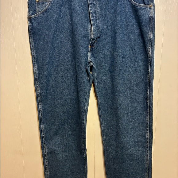 Wrangler Hero Jeans Mens 46x30  Regular Fit Premium Quality - Picture 2 of 16